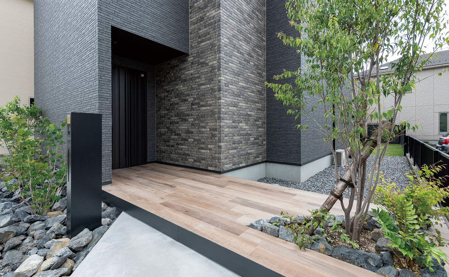 アールギャラリー(アールプランナー) 【2000万円台／30坪台／間取り有】吹抜けとピットリビングで生まれる開放感。外に閉じて、内に開放する家の建築実例画像19