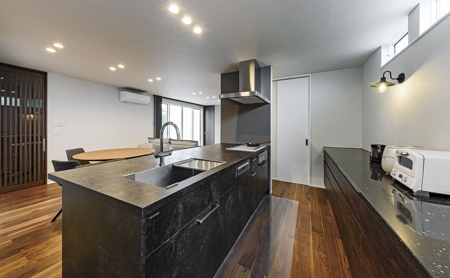 アールギャラリー(アールプランナー) 【平屋/3000万円台/30坪台/3LDK/間取り図】2つの庭を持つ、非日常の平屋。隠れ家的レストランの佇まいの建築実例画像10