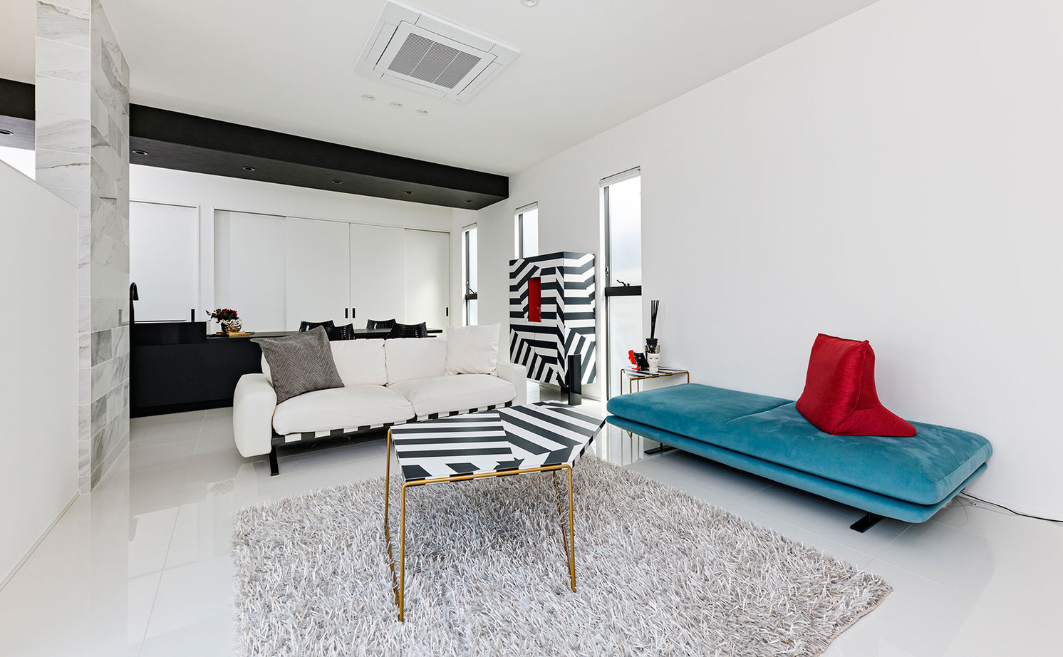 アールギャラリー(アールプランナー) 【ハイグレード／60坪／間取り有】鉄骨階段から回廊を渡り2階LDKへ。家時間が充実する、寛ぎのリゾート空間の建築実例画像12