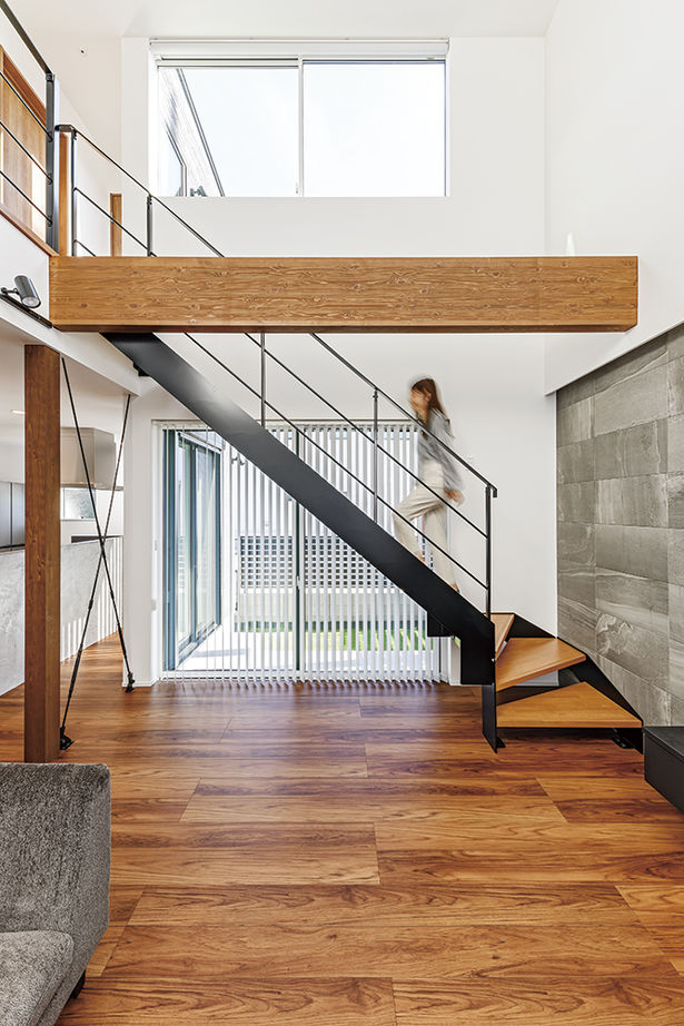 アールギャラリー(アールプランナー) 【2000万円台/30坪台/間取り有】吹抜けリビングと中庭のある暮らし。外を閉じて、内に開放する家の建築実例画像5