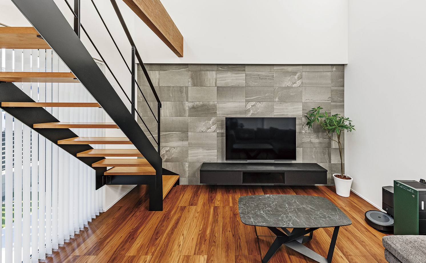 アールギャラリー(アールプランナー) 【2000万円台/30坪台/間取り有】吹抜けリビングと中庭のある暮らし。外を閉じて、内に開放する家の建築実例画像6