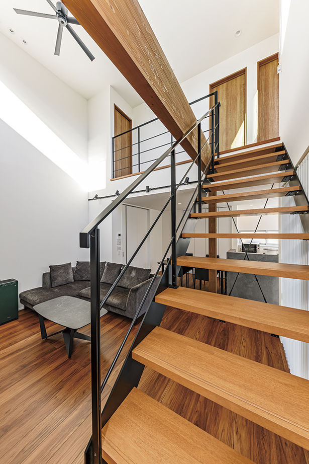 アールギャラリー(アールプランナー) 【2000万円台/30坪台/間取り有】吹抜けリビングと中庭のある暮らし。外を閉じて、内に開放する家の建築実例画像7