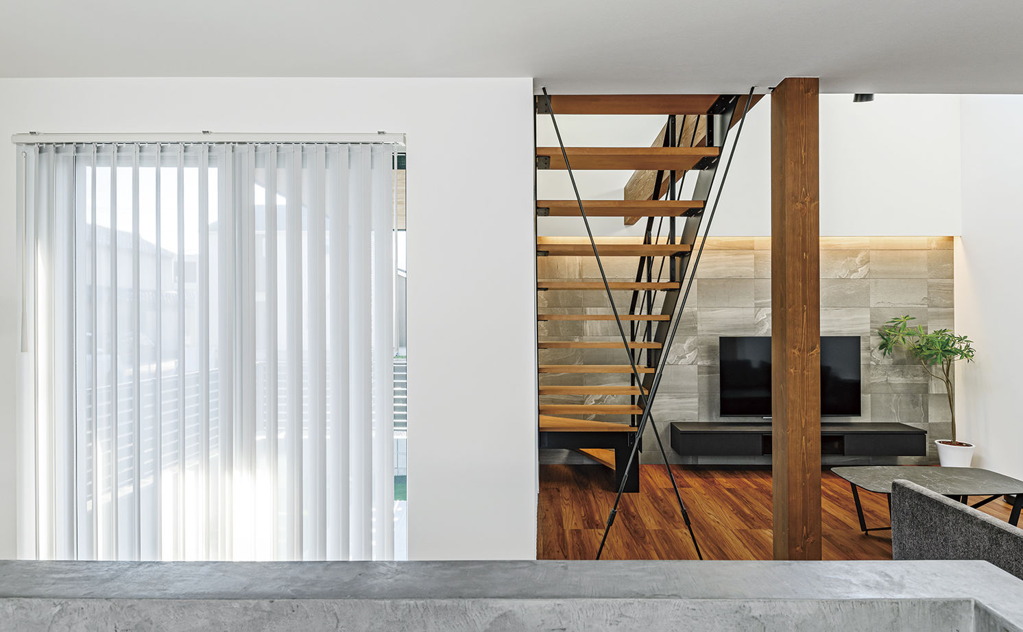 アールギャラリー(アールプランナー) 【2000万円台/30坪台/間取り有】吹抜けリビングと中庭のある暮らし。外を閉じて、内に開放する家の建築実例画像12