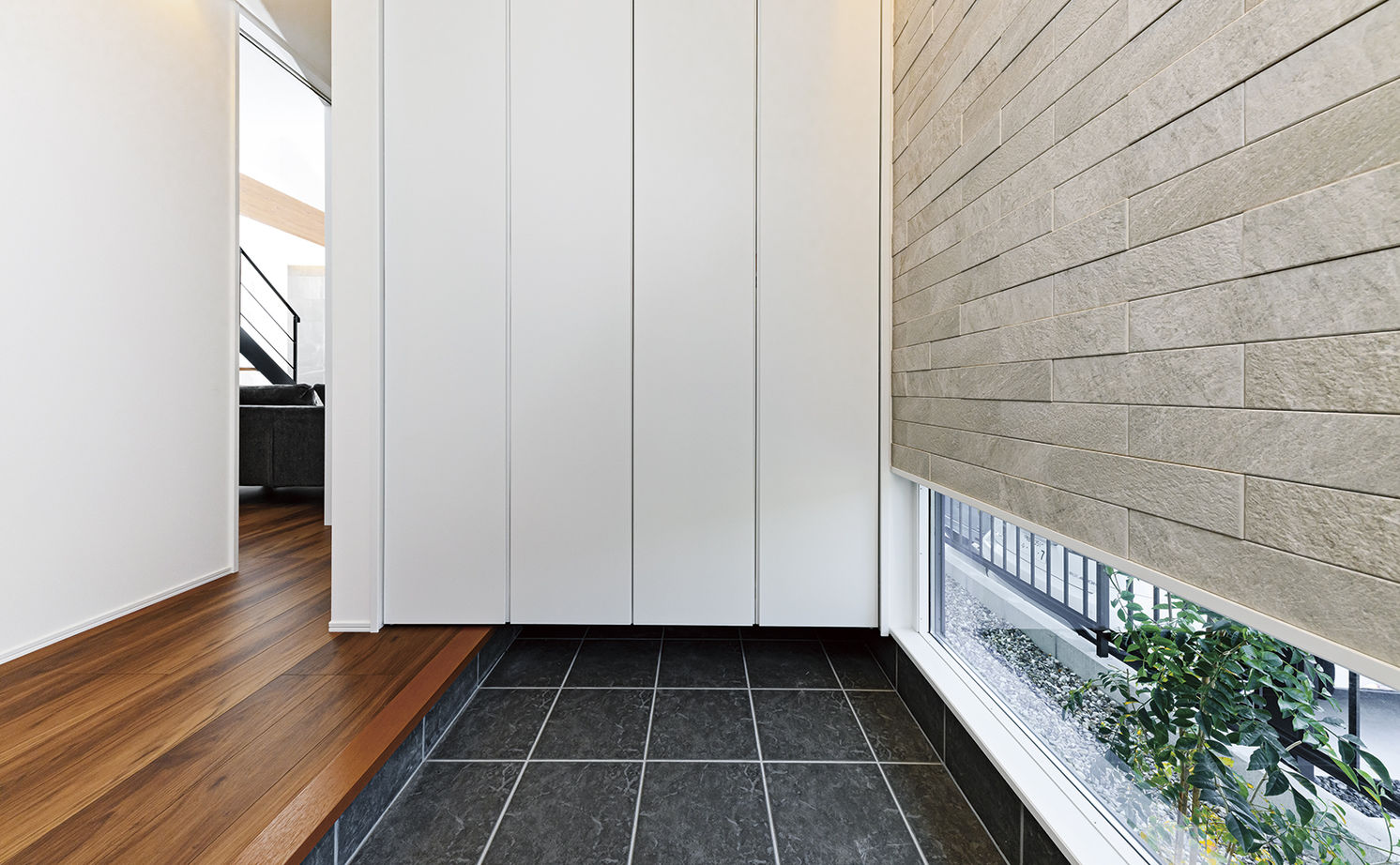 アールギャラリー(アールプランナー) 【2000万円台/30坪台/間取り有】吹抜けリビングと中庭のある暮らし。外を閉じて、内に開放する家の建築実例画像16