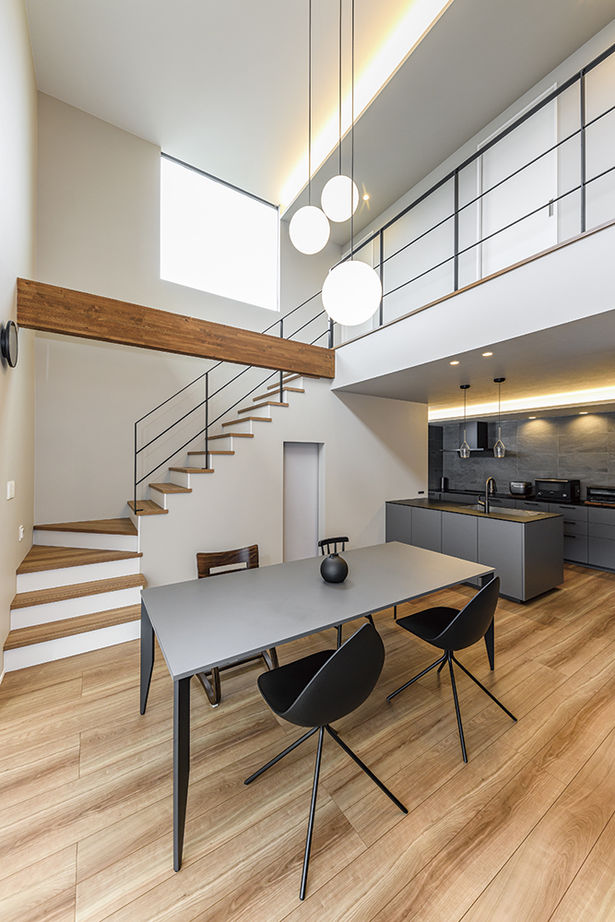 アールギャラリー(アールプランナー) 【2000万円台/30坪台/間取り有】モダンクラシックな塗り壁の外観。吹抜けとのギャップを楽しむ家の建築実例画像17