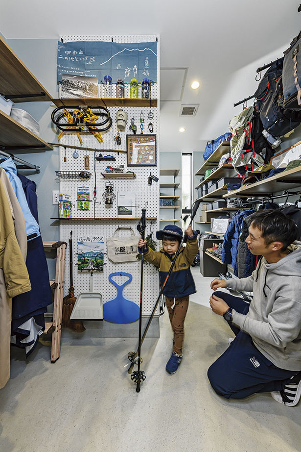 アールギャラリー(アールプランナー) 【2000万円台/30坪台/間取り有】スキップフロア＆土間玄関×シンプルデザイン。憧れの山小屋を我が家にの建築実例画像4