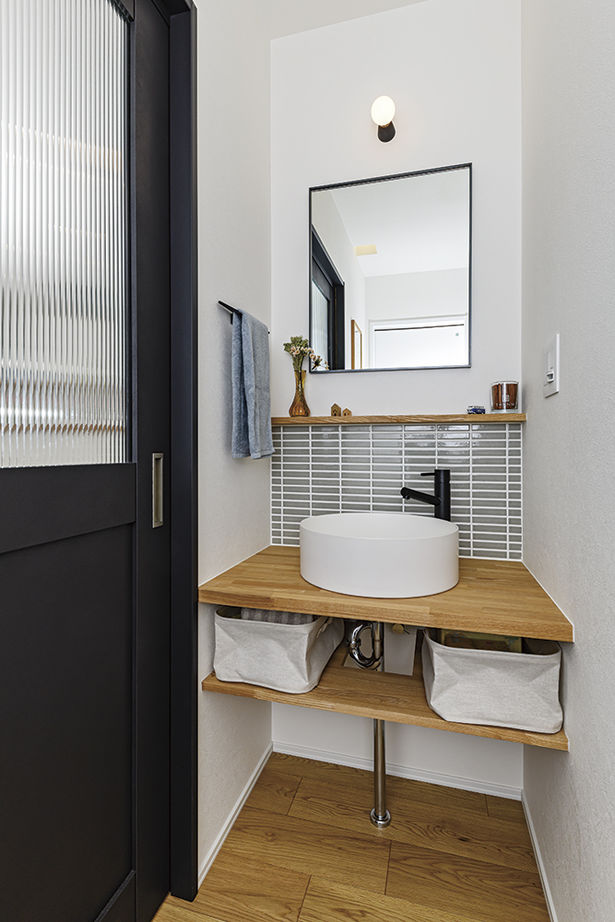 アールギャラリー(アールプランナー) 【2000万円台/30坪台/間取り有】スキップフロア＆土間玄関×シンプルデザイン。憧れの山小屋を我が家にの建築実例画像17