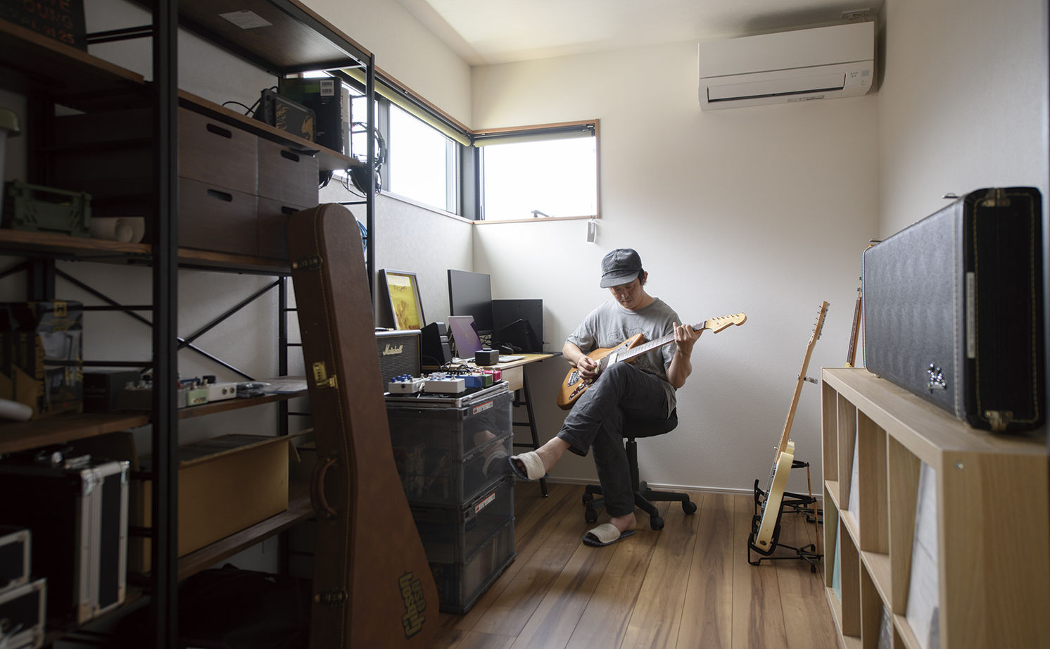 アールギャラリー(アールプランナー) 【2000万円台/36坪台/間取有】立地に左右されない、中庭のあるコートプラン。吹抜けが陽だまりを生み出す家の建築実例画像14