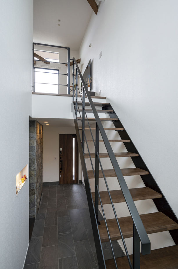 アールギャラリー(アールプランナー) 【2000万円台/37坪台/間取り有】カーテンいらずのリゾート空間。自然とともに暮らす、2階LDKの建築実例画像12