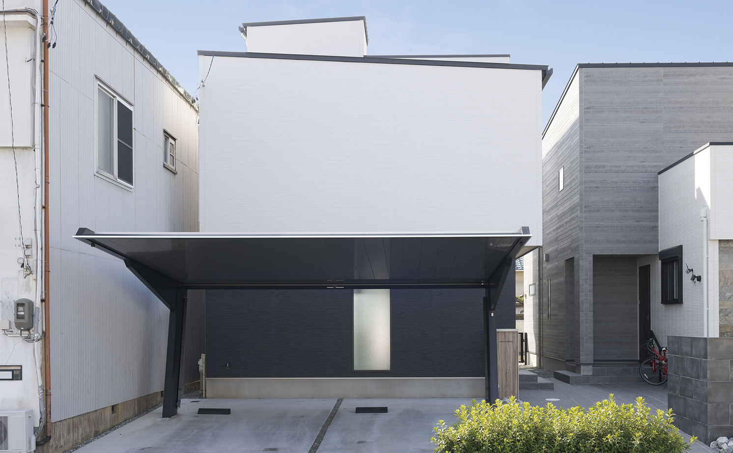 アールギャラリー(アールプランナー) 【3000万円台/40坪台/間取り図】吹抜けのタテ使いでスキップフロア＆ピットリビングを実現。屋上庭園も注目の建築実例画像1