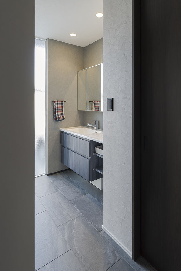 アールギャラリー(アールプランナー) 【3000万円台/40坪台/間取り図】吹抜けのタテ使いでスキップフロア＆ピットリビングを実現。屋上庭園も注目の建築実例画像16