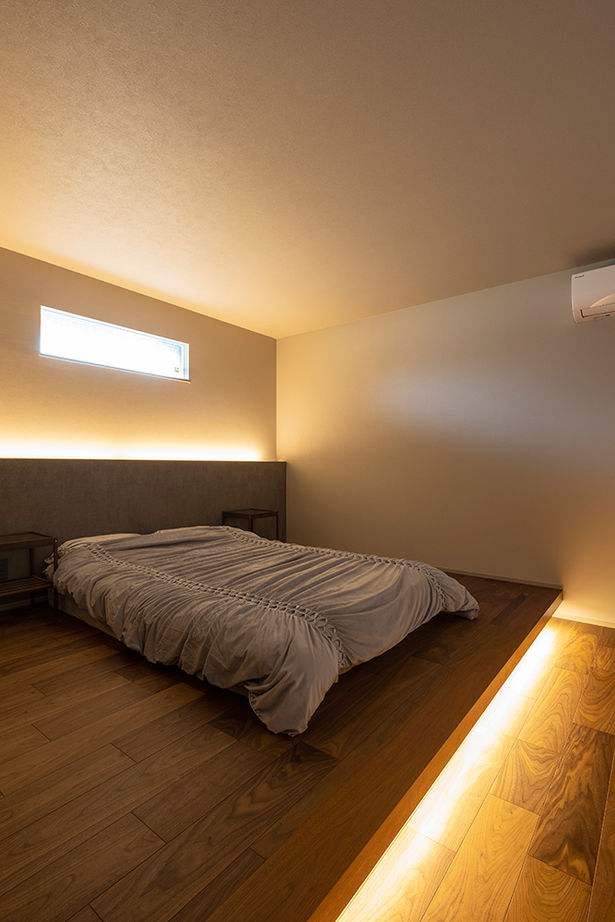 アールギャラリー(アールプランナー) 【平屋/3000万円台/30坪台/3LDK/間取り図】明るい空の景色が日常になる。天井高5ｍ超の吹抜けを叶えた平屋の建築実例画像13