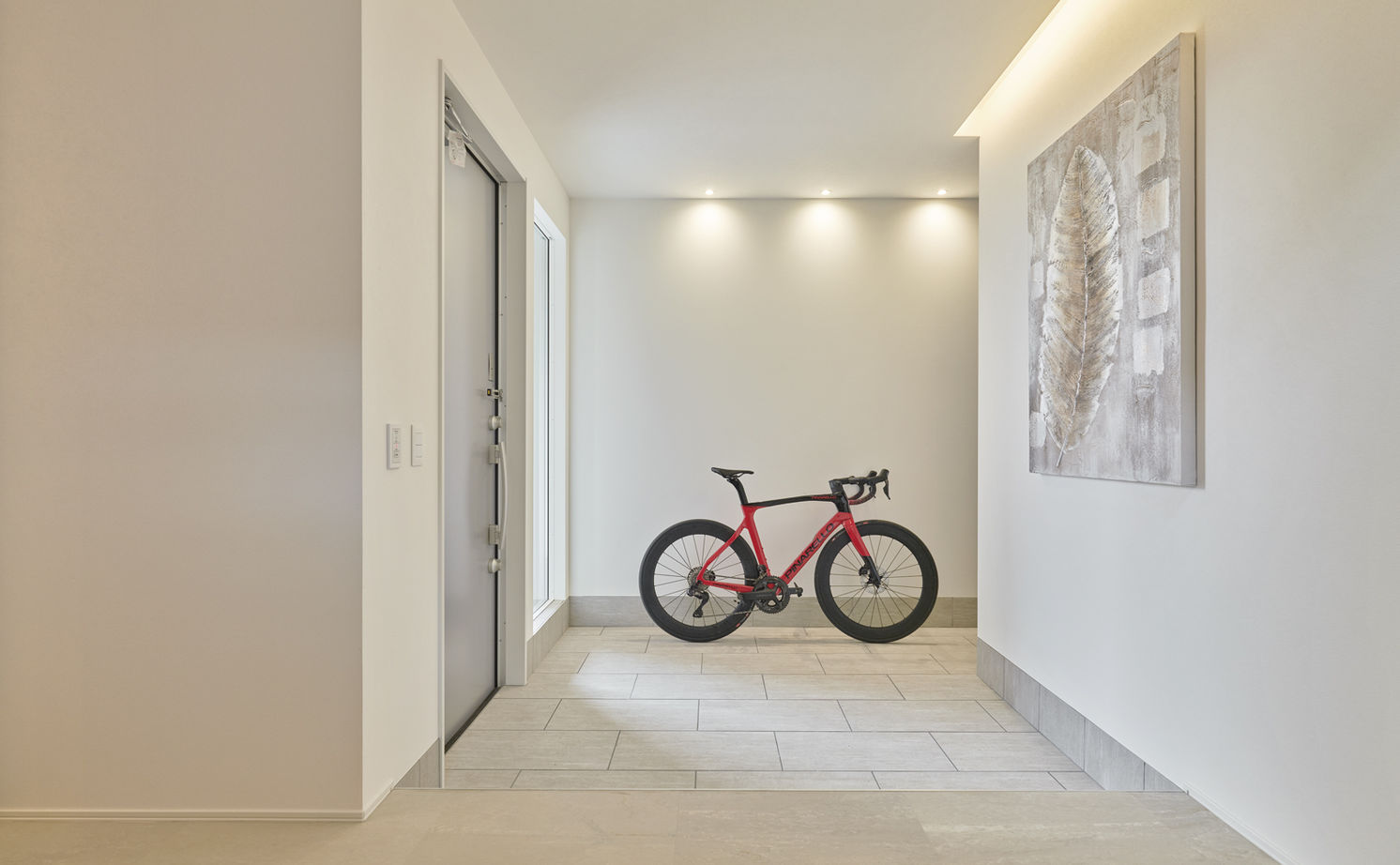 アールギャラリー(アールプランナー) 【ハイグレード/50坪台/間取り図】屋外にも、屋内にも“非日常”を。ビルトインガレージと中庭を楽しむ家の建築実例画像17