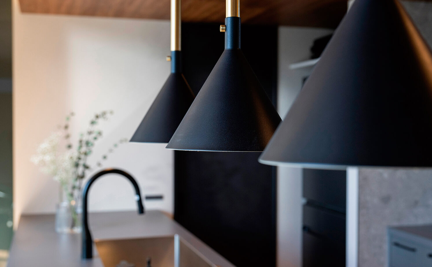 アールギャラリー(アールプランナー) 【3000万円台/30坪台/間取り図】ピットリビング、中庭、屋上庭園を実現。限られた敷地に広がるリゾート空間の建築実例画像18