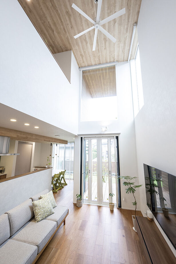 アールギャラリー(アールプランナー) 【2000万円台/35坪台/間取り有】吹抜けリビングで紡ぐ、家族時間。居場所選びが楽しくなる家の建築実例画像3