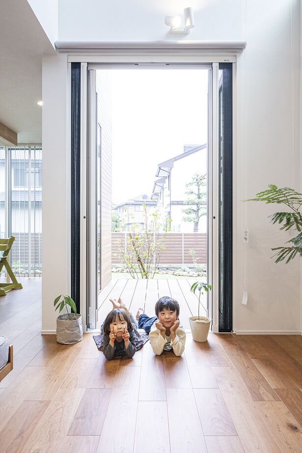 アールギャラリー(アールプランナー) 【2000万円台/35坪台/間取り有】吹抜けリビングで紡ぐ、家族時間。居場所選びが楽しくなる家の建築実例画像8