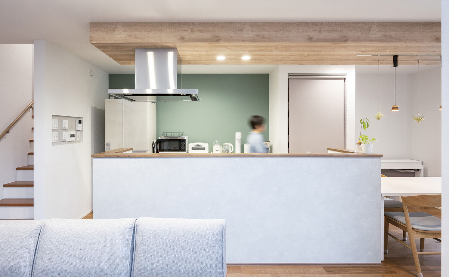 アールギャラリー(アールプランナー) 【2000万円台/35坪台/間取り有】吹抜けリビングで紡ぐ、家族時間。居場所選びが楽しくなる家の建築実例画像9