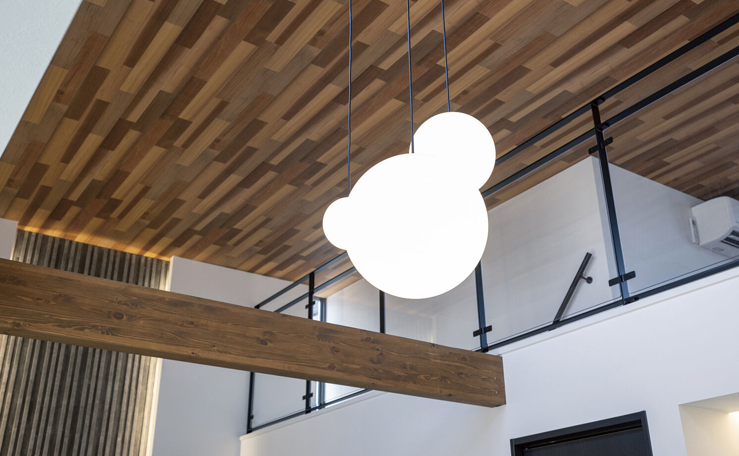 アールギャラリー(アールプランナー) 【二世帯住宅/60坪台/間取り図】家族だけが眺められる中庭のある暮らし。コの字型で造るリゾートな家の建築実例画像9