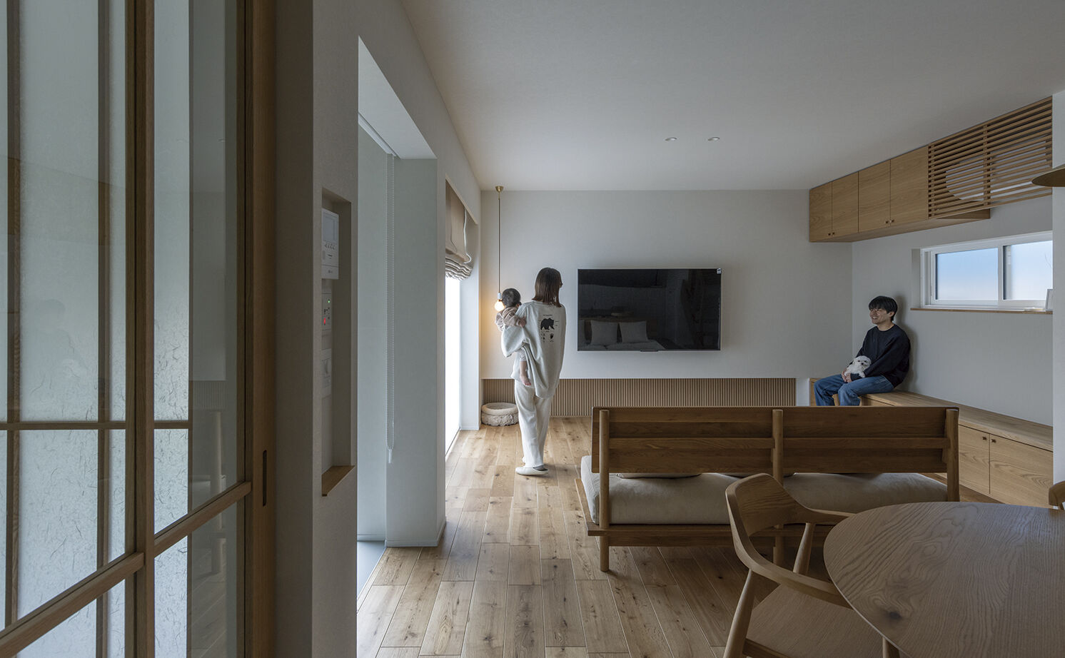 アールギャラリー(アールプランナー) 【2000万円台/32坪台/間取り有】旅先での寛ぎを、我が家に。造作建具で磨く、和モダン空間の建築実例画像3