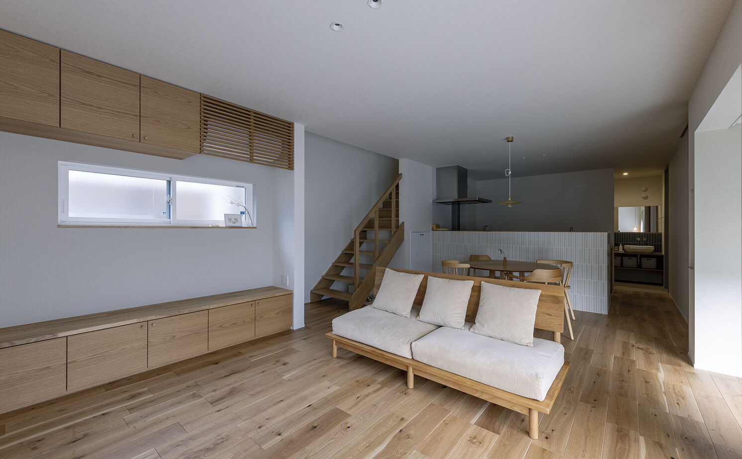 アールギャラリー(アールプランナー) 【2000万円台/32坪台/間取り有】旅先での寛ぎを、我が家に。造作建具で磨く、和モダン空間の建築実例画像7