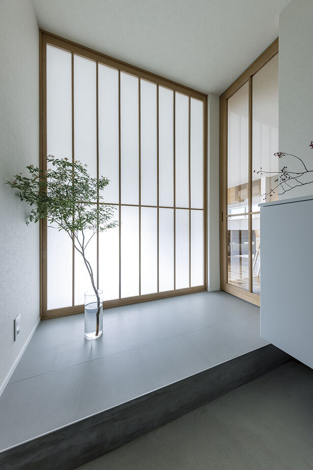 アールギャラリー(アールプランナー) 【2000万円台/32坪台/間取り有】旅先での寛ぎを、我が家に。造作建具で磨く、和モダン空間の建築実例画像10