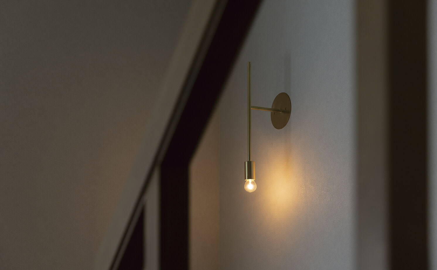 アールギャラリー(アールプランナー) 【2000万円台/32坪台/間取り有】旅先での寛ぎを、我が家に。造作建具で磨く、和モダン空間の建築実例画像19