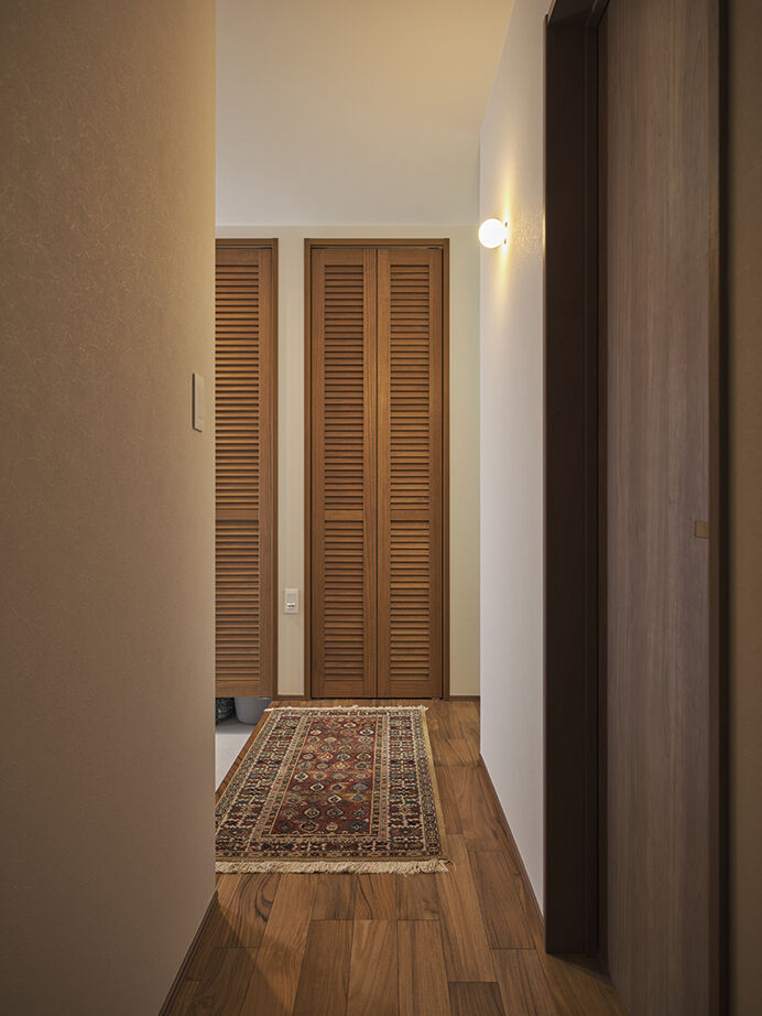 アールギャラリー(アールプランナー) 【2000万円台/31坪台/間取り有】木の温もりでできたクラシックモダンの2階LDK。飾りを楽しむ、器のような家の建築実例画像15