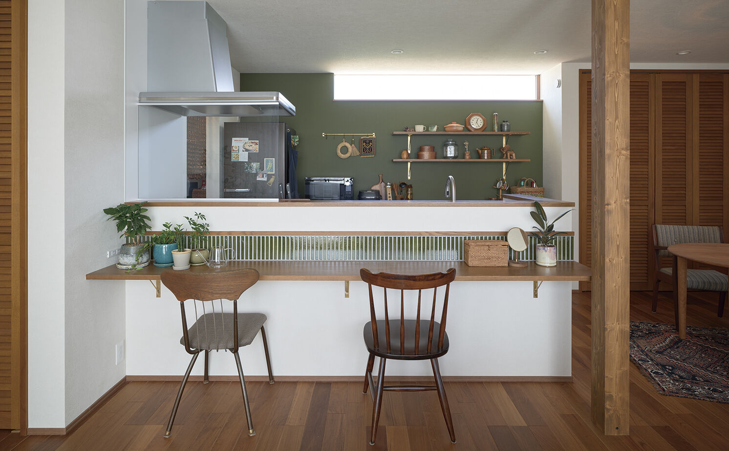 アールギャラリー(アールプランナー) 【2000万円台/31坪台/間取り有】木の温もりでできたクラシックモダンの2階LDK。飾りを楽しむ、器のような家の建築実例画像19