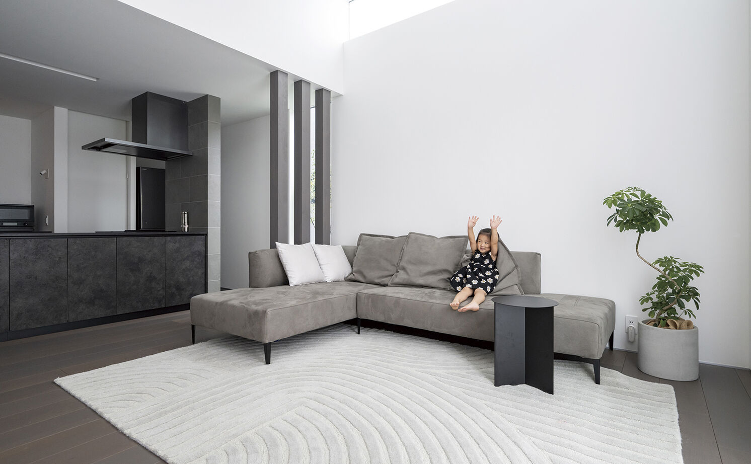 アールギャラリー(アールプランナー) 【3000万円台/30坪台/間取り図】素材使いとスタイリングの妙で、ホテルライクな暮らしを楽しむ家の建築実例画像5