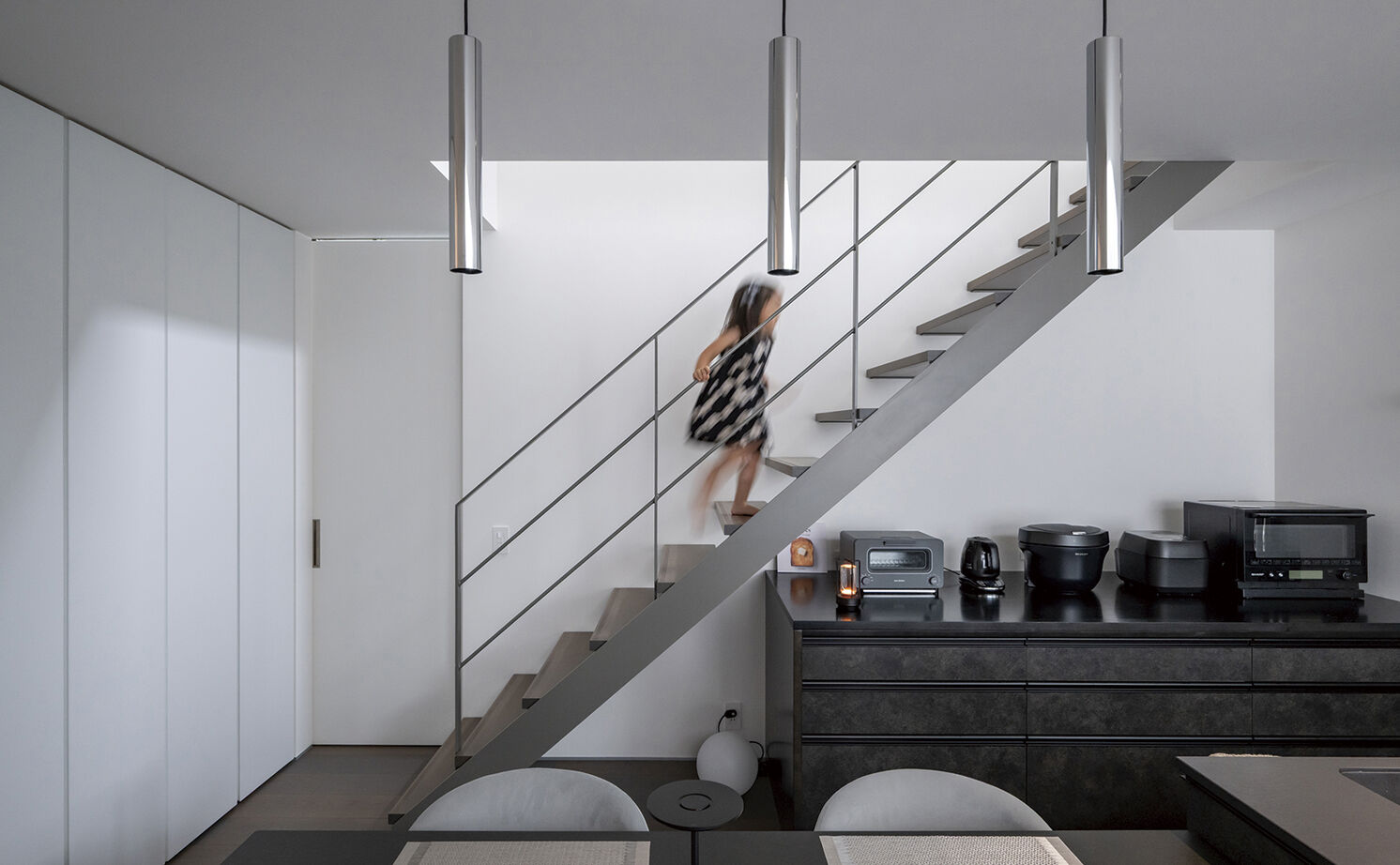 アールギャラリー(アールプランナー) 【3000万円台/30坪台/間取り図】素材使いとスタイリングの妙で、ホテルライクな暮らしを楽しむ家の建築実例画像9