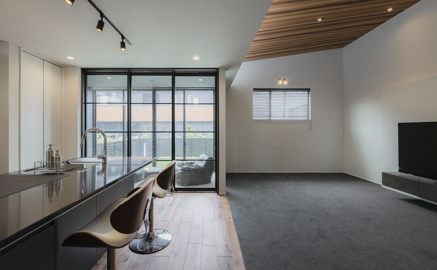 アールギャラリー(アールプランナー) 【2000万円台/平屋建て＆塗り壁/間取り図】屋内にいながら、外遊び気分。インナーテラスがある平屋建ての建築実例画像4