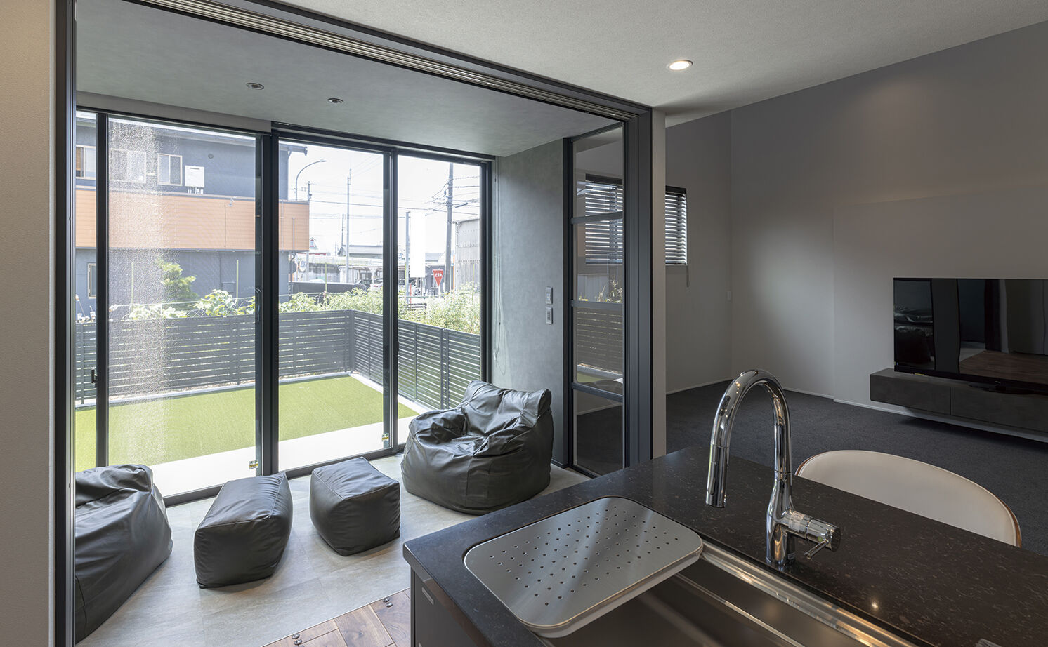 アールギャラリー(アールプランナー) 【2000万円台/平屋建て＆塗り壁/間取り図】屋内にいながら、外遊び気分。インナーテラスがある平屋建ての建築実例画像6