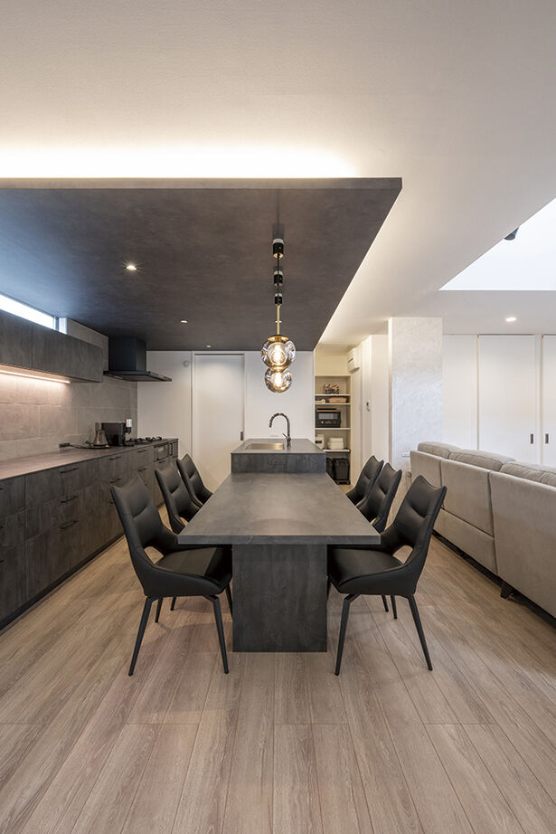 アールギャラリー(アールプランナー) 【3000万円台/40坪台/間取り図】5ｍ超の吹抜けリビング×回遊動線。非日常と日常が交差する家の建築実例画像8