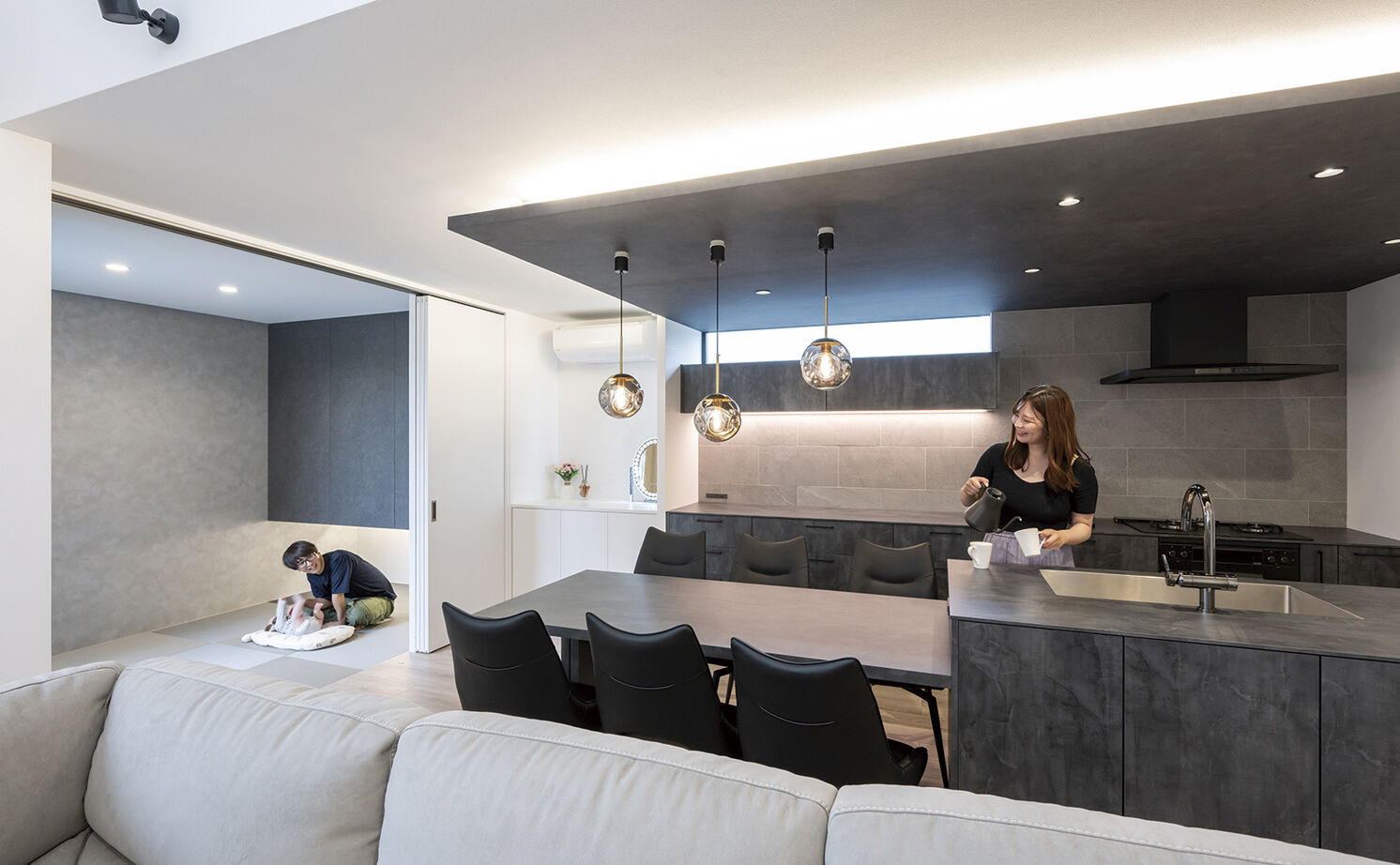 アールギャラリー(アールプランナー) 【3000万円台/40坪台/間取り図】5ｍ超の吹抜けリビング×回遊動線。非日常と日常が交差する家の建築実例画像10