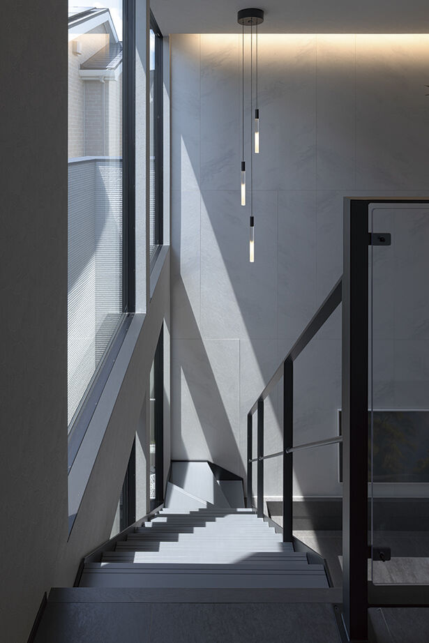 アールギャラリー(アールプランナー) 【2000万円台/30坪台/間取り図】6ｍ超吹抜け×ピットリビング。ギャラリーの様な非日常の寛ぎを、我が家にの建築実例画像13