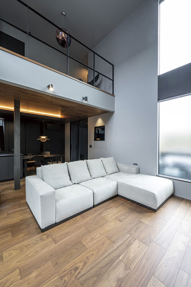 アールギャラリー(アールプランナー) 【3000万円台/30坪台/間取り図】吹抜け×中庭×シースルー階段。駅近立地を感じさせない、リゾート空間の建築実例画像3