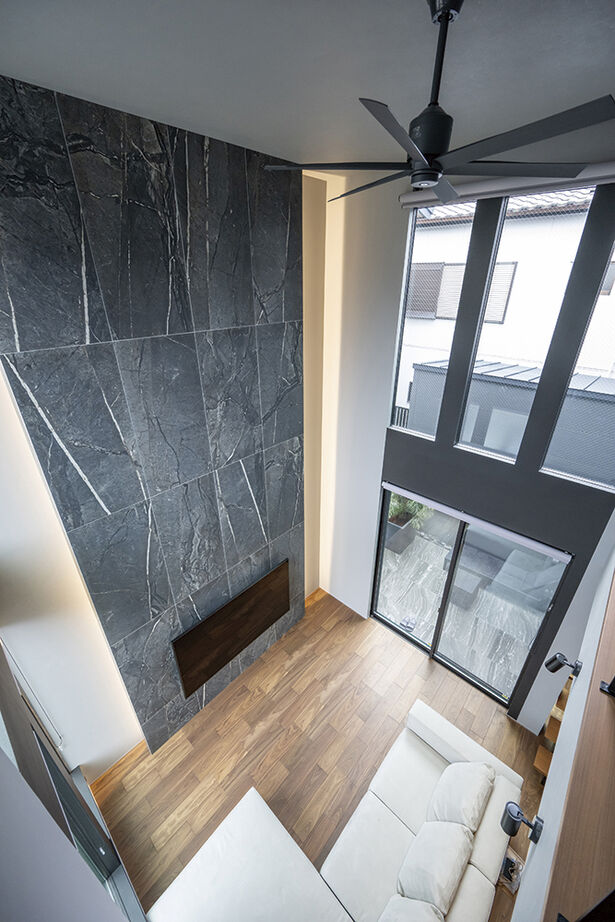 アールギャラリー(アールプランナー) 【3000万円台/30坪台/間取り図】吹抜け×中庭×シースルー階段。駅近立地を感じさせない、リゾート空間の建築実例画像6