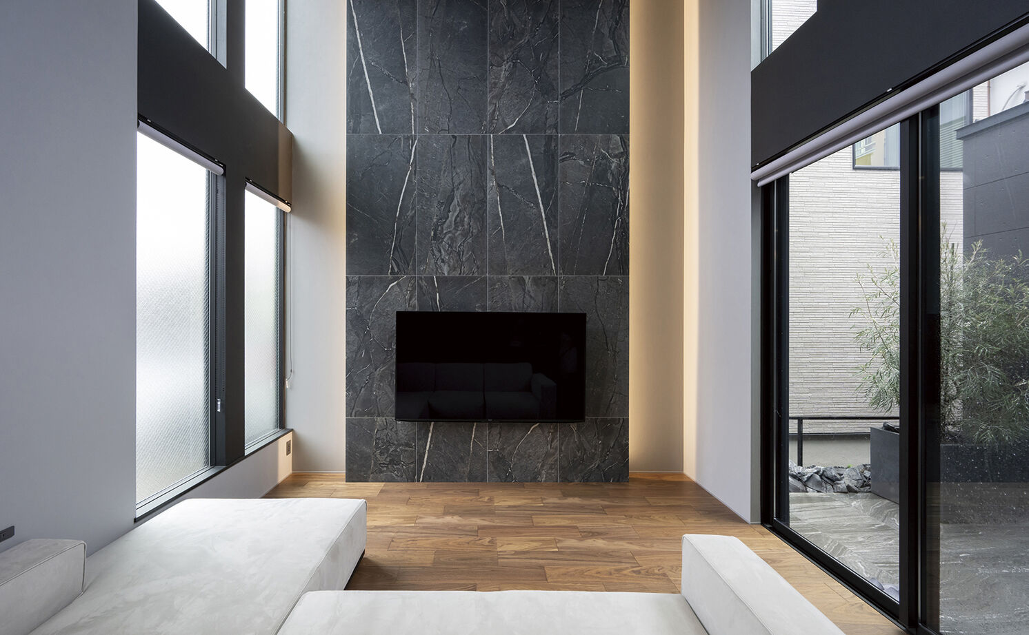 アールギャラリー(アールプランナー) 【3000万円台/30坪台/間取り図】吹抜け×中庭×シースルー階段。駅近立地を感じさせない、リゾート空間の建築実例画像7