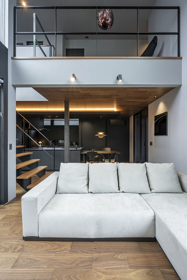 アールギャラリー(アールプランナー) 【3000万円台/30坪台/間取り図】吹抜け×中庭×シースルー階段。駅近立地を感じさせない、リゾート空間の建築実例画像17