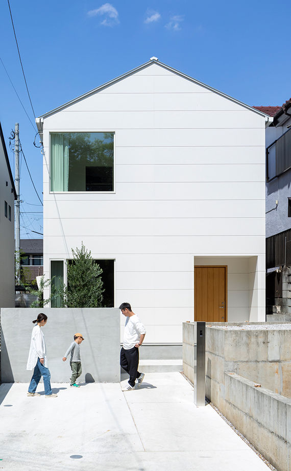 アールギャラリー(アールプランナー) 【1000万円台/20坪台/間取り有/コの字/中庭】家づくりから、暮らしづくりへ。緑景を暮らしに取り込む家の建築実例画像1