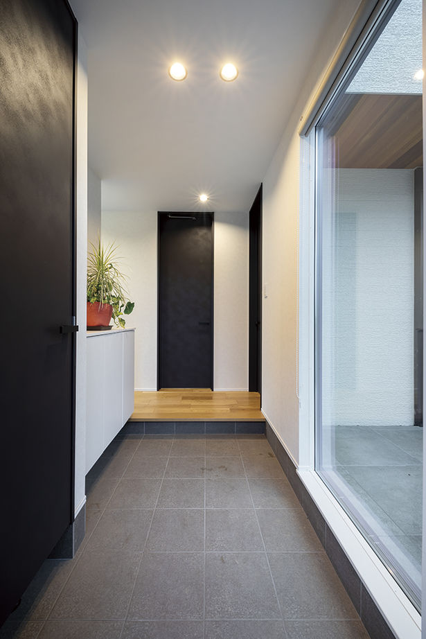 アールギャラリー(アールプランナー) 【3000万円台/2階建て/40坪台/間取り図】立地条件に左右されない、コートプラン。南面を閉じても明るい家の建築実例画像5