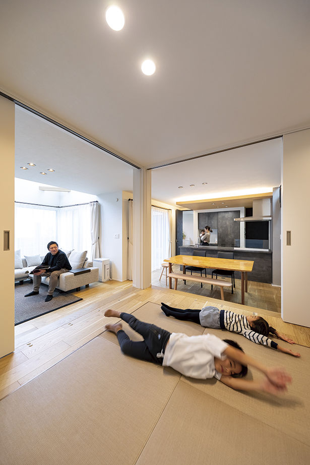 アールギャラリー(アールプランナー) 【3000万円台/2階建て/40坪台/間取り図】立地条件に左右されない、コートプラン。南面を閉じても明るい家の建築実例画像12