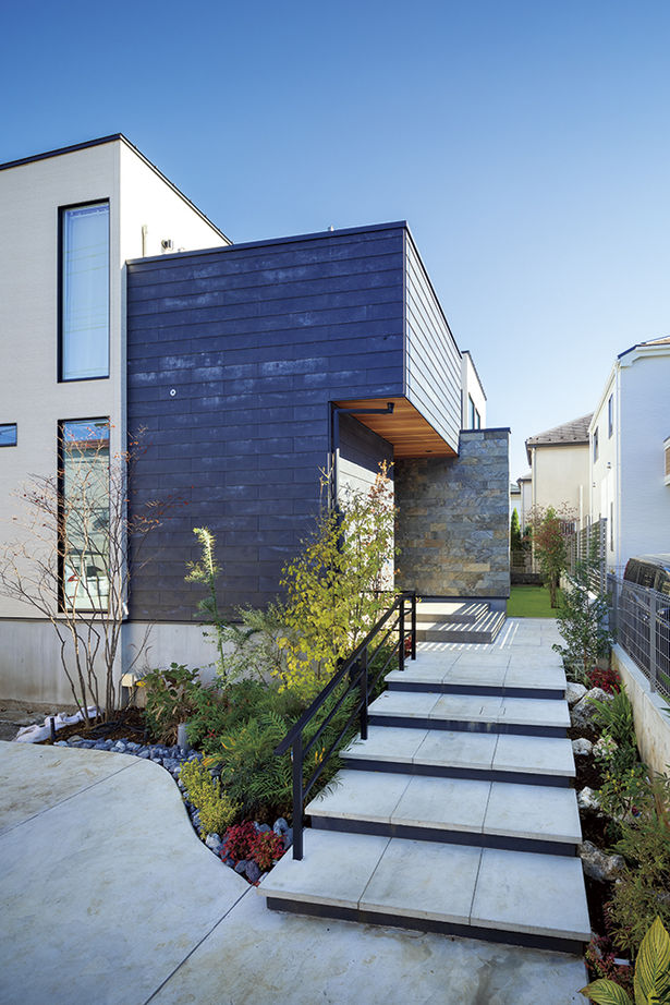 アールギャラリー(アールプランナー) 【3000万円台/2階建て/40坪台/間取り図】立地条件に左右されない、コートプラン。南面を閉じても明るい家の建築実例画像19