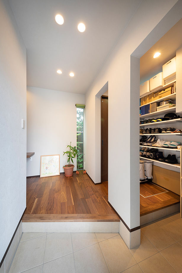 アールギャラリー(アールプランナー) 【1900万円台/30坪台/間取り図】中庭で非日常を楽しむ家。スキップフロア＆ピットリビングで居心地も◎の建築実例画像16