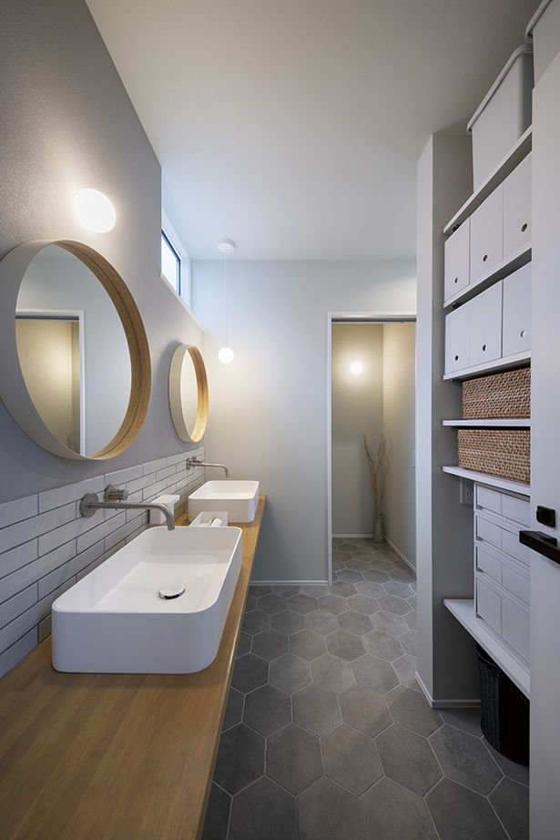 アールギャラリー(アールプランナー) 【4000万円台/2階建て/ビルトインガレージ/中庭/コの字型/間取り図】吹抜け土間＆リビングで遊び心を育む家の建築実例画像17