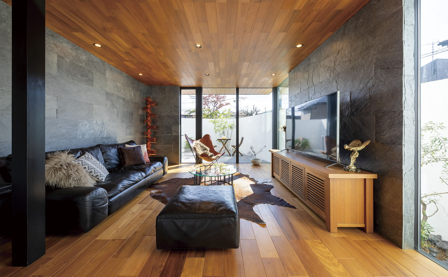 アールギャラリー(アールプランナー) 【2000万円台/20坪台/2階建て/間取り図】29坪台で叶える旅先のような非日常。外空間とのつながりを楽しむ家の建築実例画像4