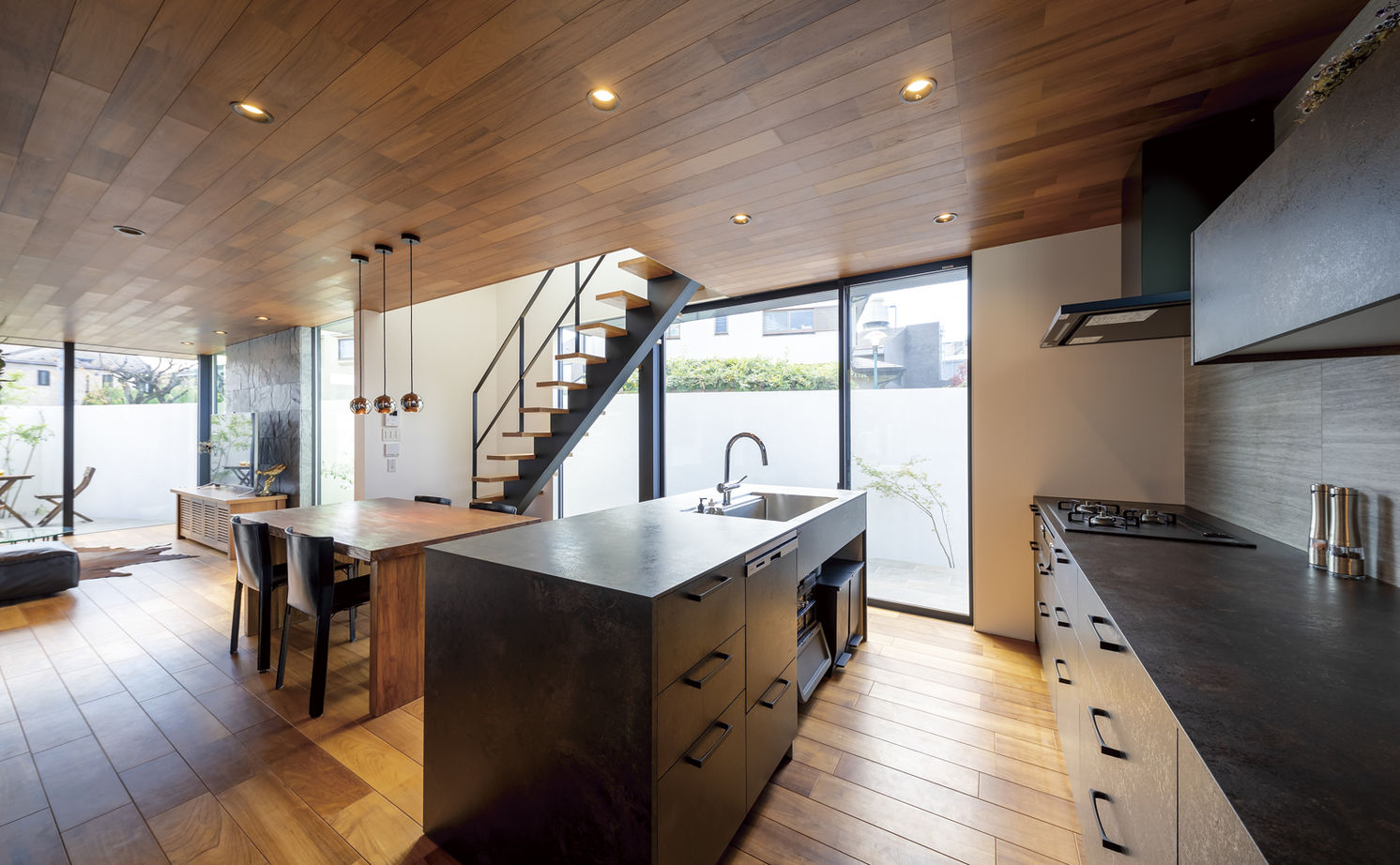 アールギャラリー(アールプランナー) 【2000万円台/20坪台/2階建て/間取り図】29坪台で叶える旅先のような非日常。外空間とのつながりを楽しむ家の建築実例画像12