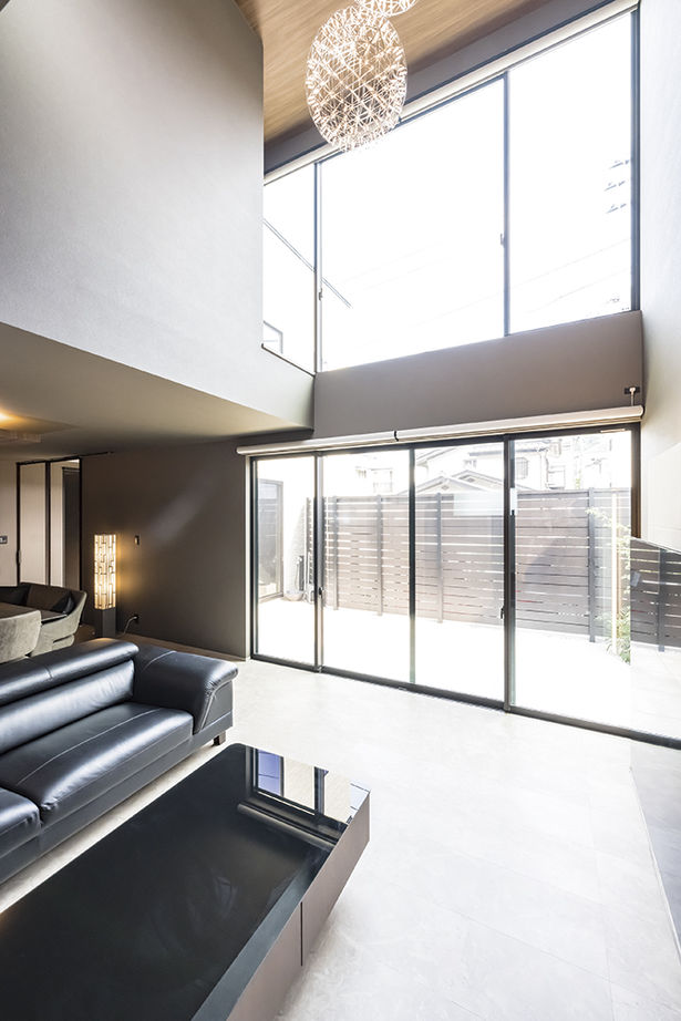 アールギャラリー(アールプランナー) 【3000万円台/47坪台/間取り図】5ｍ超の吹抜けリビング×家事ラク動線。ホテルライクと実用性の両立空間の建築実例画像8