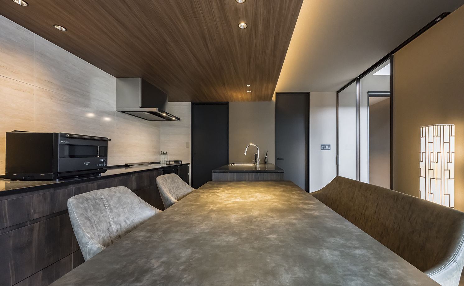 アールギャラリー(アールプランナー) 【3000万円台/47坪台/間取り図】5ｍ超の吹抜けリビング×家事ラク動線。ホテルライクと実用性の両立空間の建築実例画像12