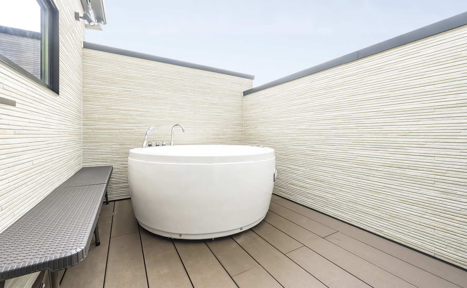 アールギャラリー(アールプランナー) 【3000万円台/47坪台/間取り図】5ｍ超の吹抜けリビング×家事ラク動線。ホテルライクと実用性の両立空間の建築実例画像17